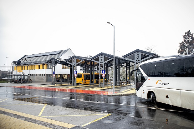 A képen az új autóbusz-állomás látható.